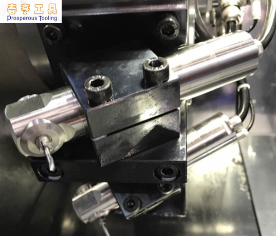 直角<a href='//m.mamaeeeu.com/zouxinjigaopinx.htm' class='keys' title='点击查看关于高频铣的相关信息' target='_blank'>高频铣</a>主轴 (2).png