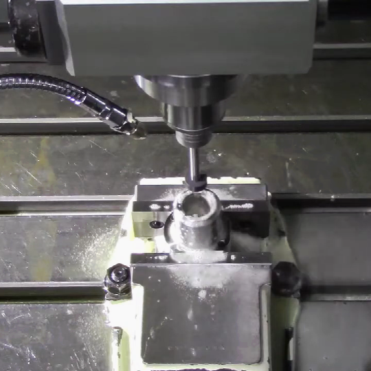 中心出水主轴内孔研磨.png 中心出水主轴内孔研磨.png